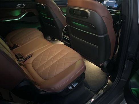 Used 2023 BMW X7 xDrive40i w/ M Sport Package image 17