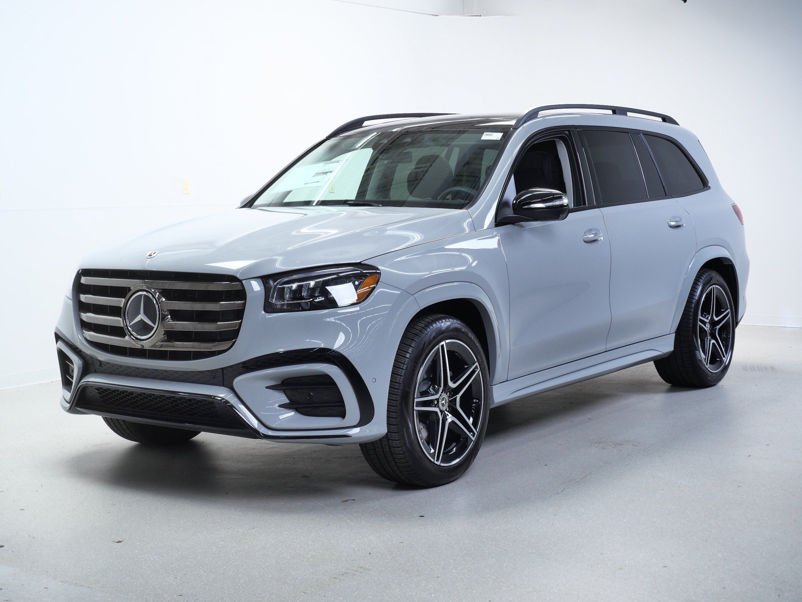 New 2026 Mercedes-Benz GLS 450 4MATIC image 4