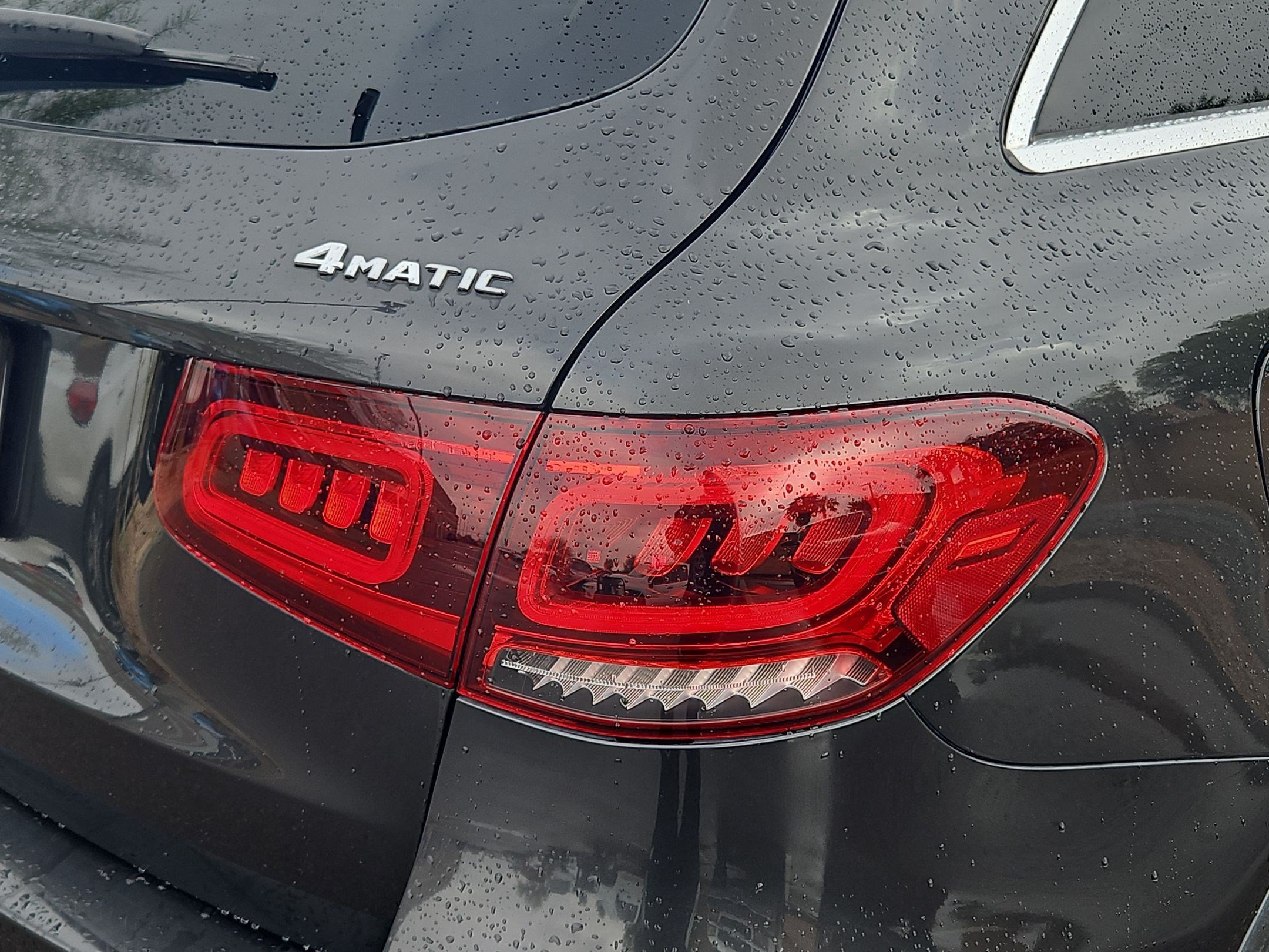 Used 2021 Mercedes-Benz GLC 300 4MATIC image 11
