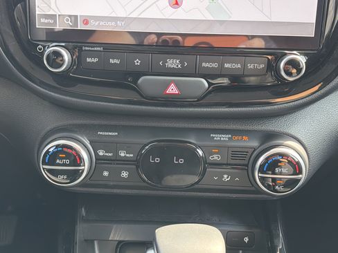Used 2024 Kia Soul EX FWD image 20
