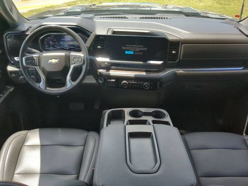 Used 2024 Chevrolet Silverado 2500 LTZ AWD/4WD image 15