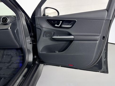 New 2026 Mercedes-Benz GLC 300 image 23