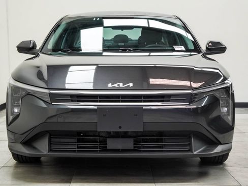 Used 2025 Kia K4 FWD image 6