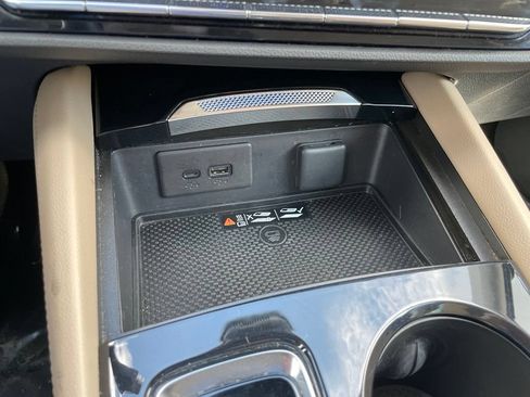 Used 2024 Buick Envision Preferred AWD/4WD image 11