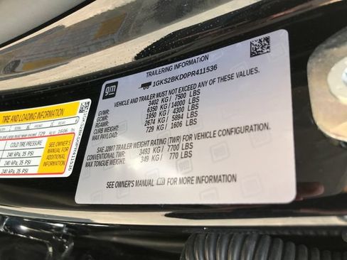 Certified 2023 GMC Yukon SLT w/ SLT Premium Package AWD/4WD image 27