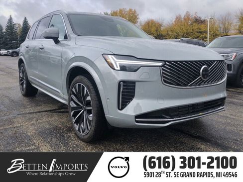 New 2026 Volvo XC90 T8 Plus image 1