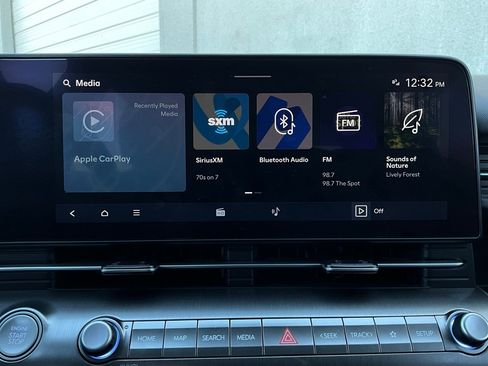 Used 2025 Hyundai Kona SEL image 31