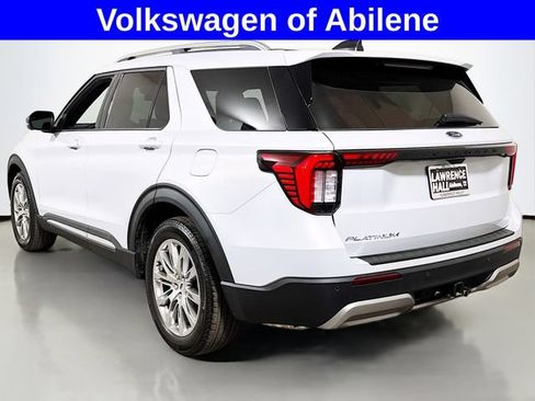 Used 2026 Ford Explorer Platinum RWD image 6