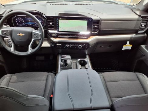 New 2025 Chevrolet Silverado 1500 LT w/ Convenience Package II image 10