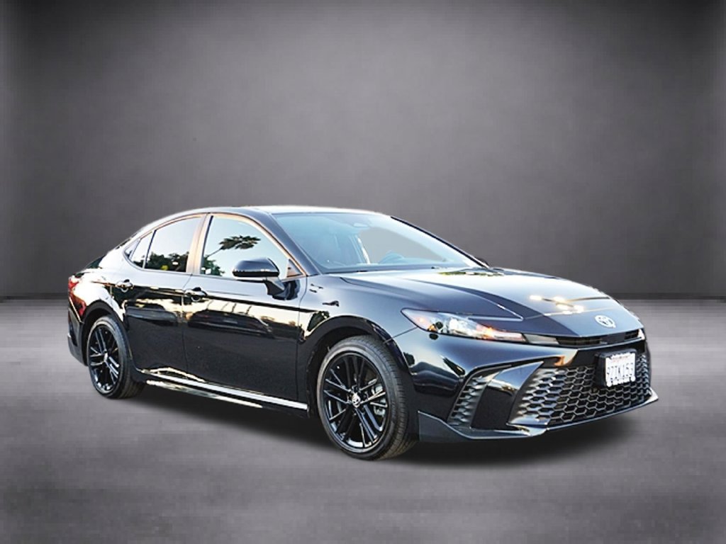 Used 2026 Toyota Camry SE w/ Convenience Package FWD image 2