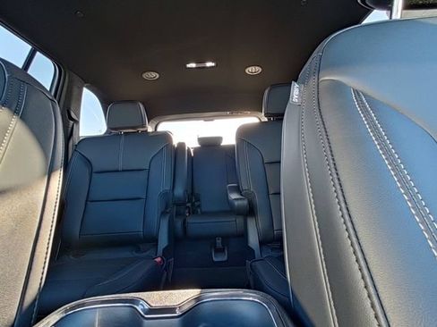 New 2026 GMC Acadia Elevation w/ Super Cruise Package FWD image 33