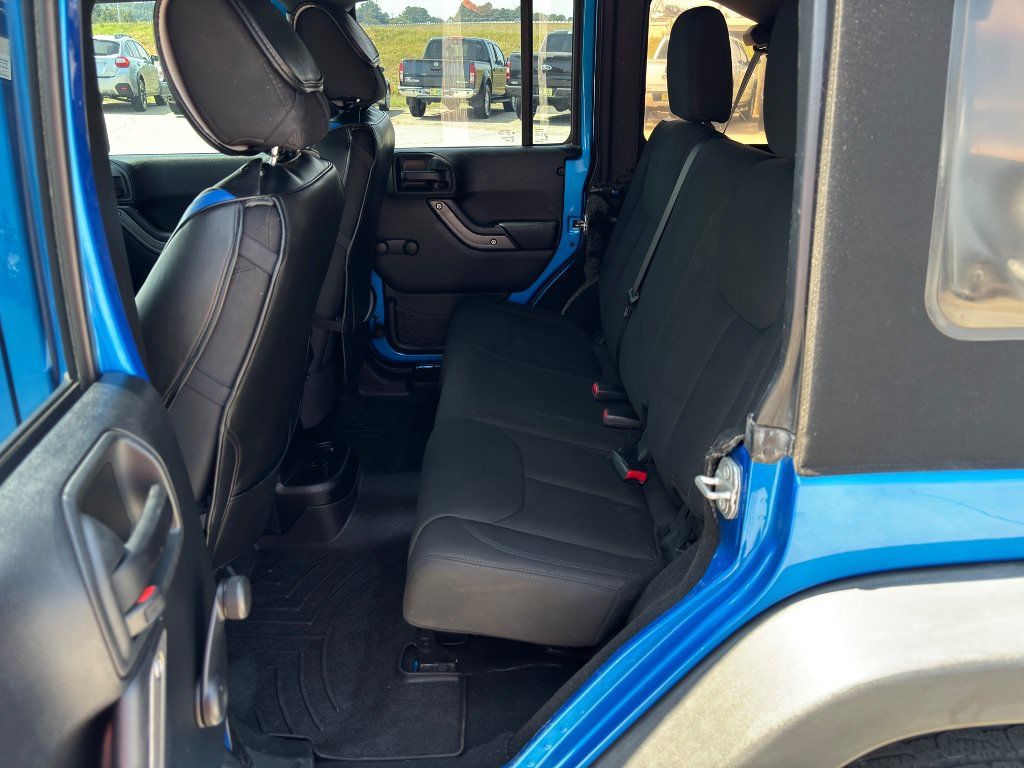 Used 2016 Jeep Wrangler Unlimited Sport w/ Connectivity Group AWD/4WD image 17