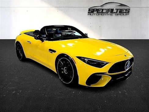 Used 2022 Mercedes-Benz SL 63 AMG 4MATIC image 1