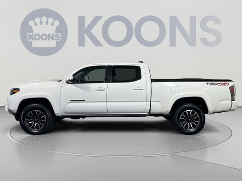 Used 2023 Toyota Tacoma TRD Sport w/ Black Out Package (TMS) AWD/4WD image 2