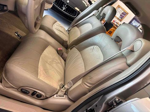 Used 2003 Buick Le Sabre Limited w/ Celebration Edition Package FWD image 15
