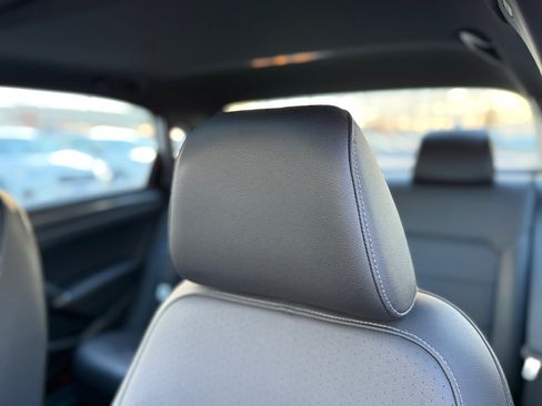 Used 2021 Volkswagen Passat 2.0T R-Line image 15