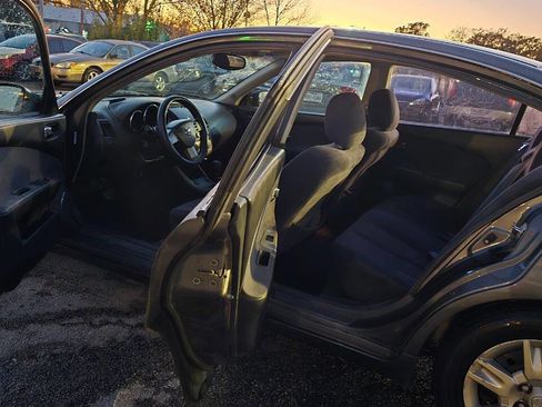 Used 2005 Nissan Altima 2.5 S w/ (S02) Side Airbags Pkg image 10
