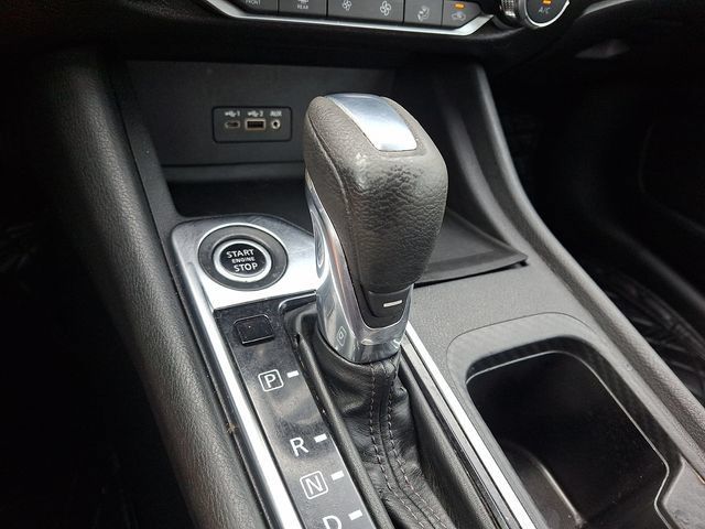 Used 2020 Nissan Sentra SV FWD image 14