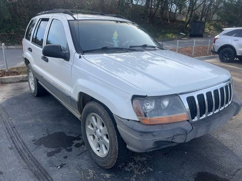 Used 2001 Jeep Grand Cherokee Laredo image 1