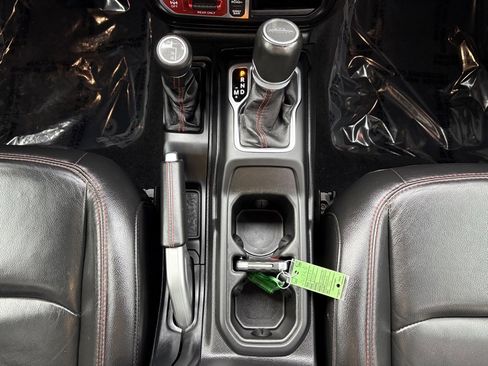 Certified 2020 Jeep Gladiator Rubicon image 24