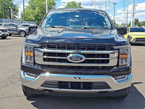 Used 2022 Ford F150 Lariat w/ FX4 Off-Road Package AWD/4WD image 5