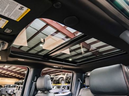 Used 2025 Ford F150 Raptor image 16