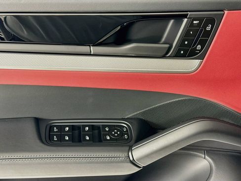 New 2026 Porsche Cayenne AWD/4WD image 11