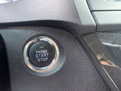 Used 2015 Toyota Sienna Limited FWD image 28