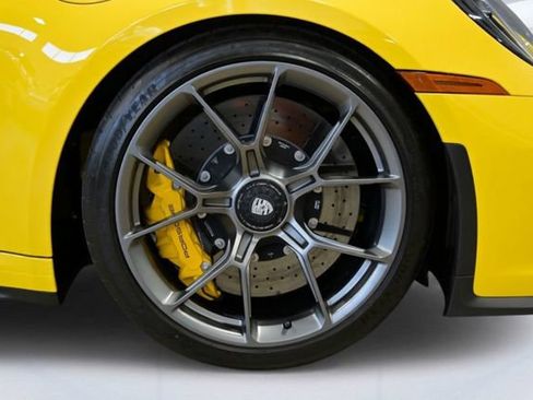 Used 2022 Porsche 911 GT3 RWD image 16