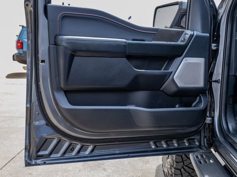 Used 2025 Ford F150 Raptor AWD/4WD image 37