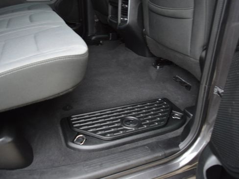 Used 2019 RAM 1500 Big Horn image 24