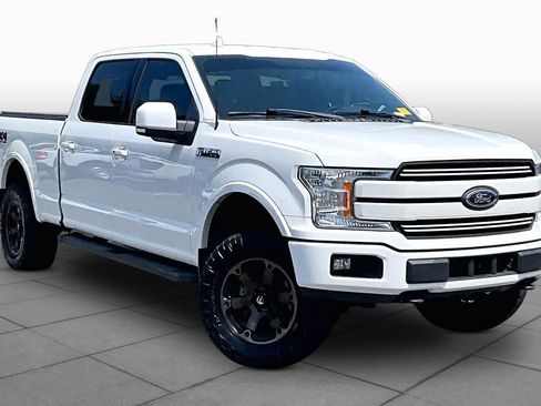 Used 2018 Ford F150 Lariat w/ Equipment Group 501A Mid AWD/4WD image 3