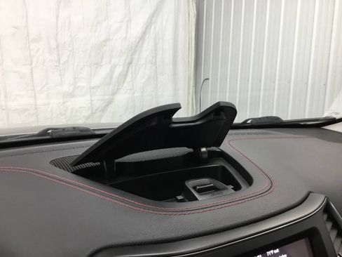 Used 2021 Jeep Cherokee Trailhawk w/ Sun & Sound Group AWD/4WD image 23