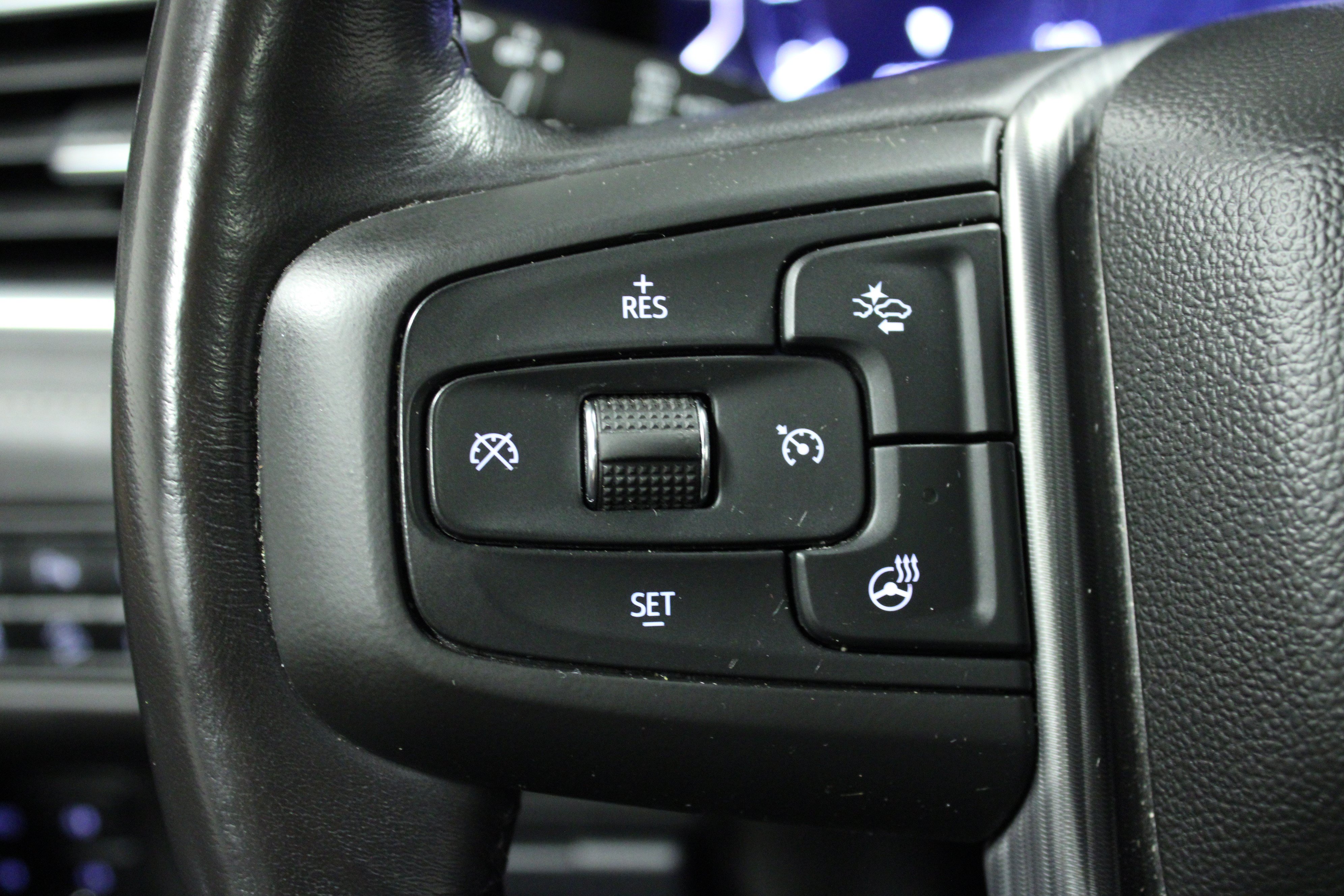 Used 2023 GMC Yukon Denali Ultimate AWD/4WD image 21