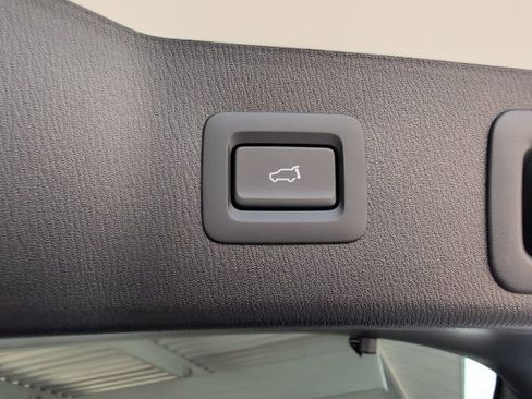 Used 2025 MAZDA CX-5 AWD 2.5 S w/ Preferred Package image 17