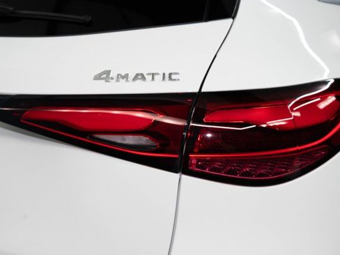 New 2027 Mercedes-Benz GLC 300 4MATIC image 10