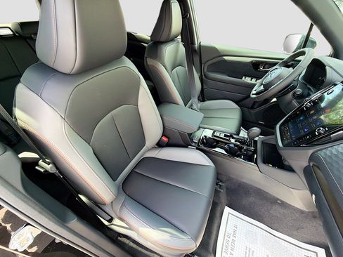 New 2026 Subaru Forester Sport w/ Onyx Edition AWD/4WD image 14