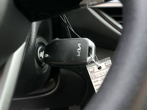 Used 2023 Kia Forte LXS w/ LXS Technology Package image 17