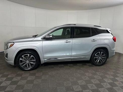 Used 2018 GMC Terrain Denali w/ Comfort Package image 6