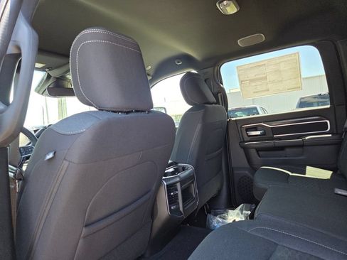 New 2026 RAM 2500 Big Horn AWD/4WD image 10