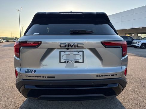 New 2026 GMC Terrain Elevation w/ Elevation Premium Package AWD/4WD image 5
