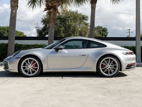 Used 2021 Porsche 911 Carrera image 3