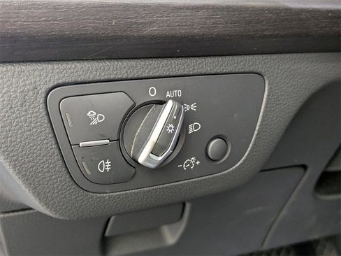 Used 2021 Audi Q5 e Premium Plus image 14