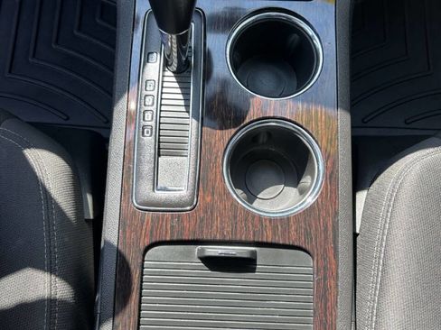 Used 2017 Chevrolet Traverse LT w/ Traveler's Package image 17