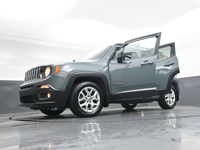Used 2016 Jeep Renegade Latitude FWD image 45