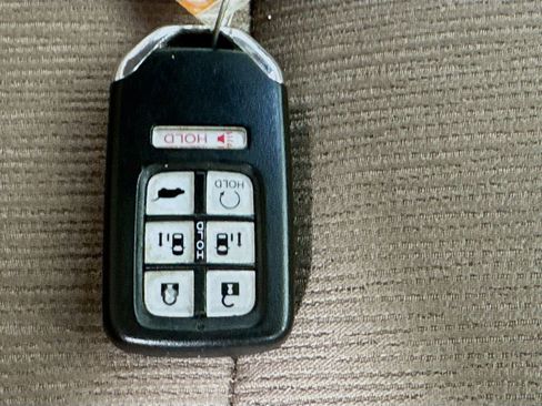 Used 2019 Honda Odyssey EX image 34