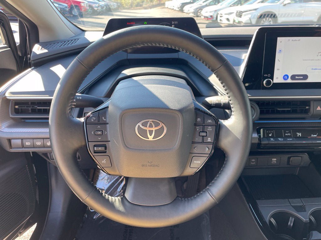 Used 2024 Toyota Prius XLE AWD/4WD image 17