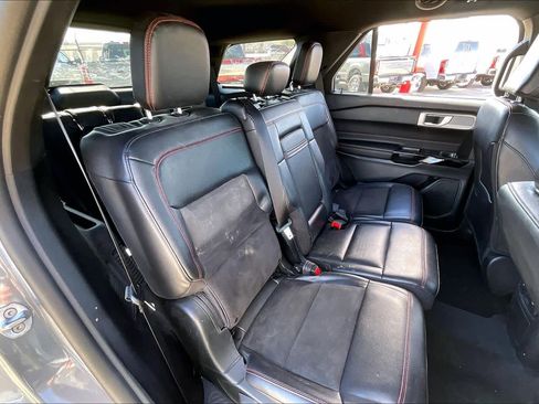 Certified 2023 Ford Explorer ST-Line image 18