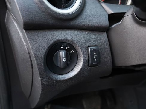 Used 2013 Ford Fiesta SE image 21