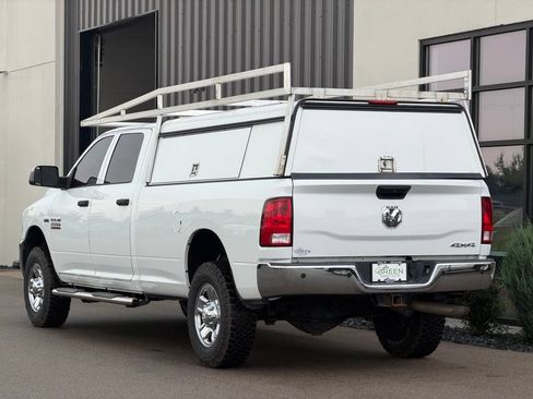 Used 2017 RAM 2500 Tradesman w/ Chrome Appearance Group AWD/4WD image 3